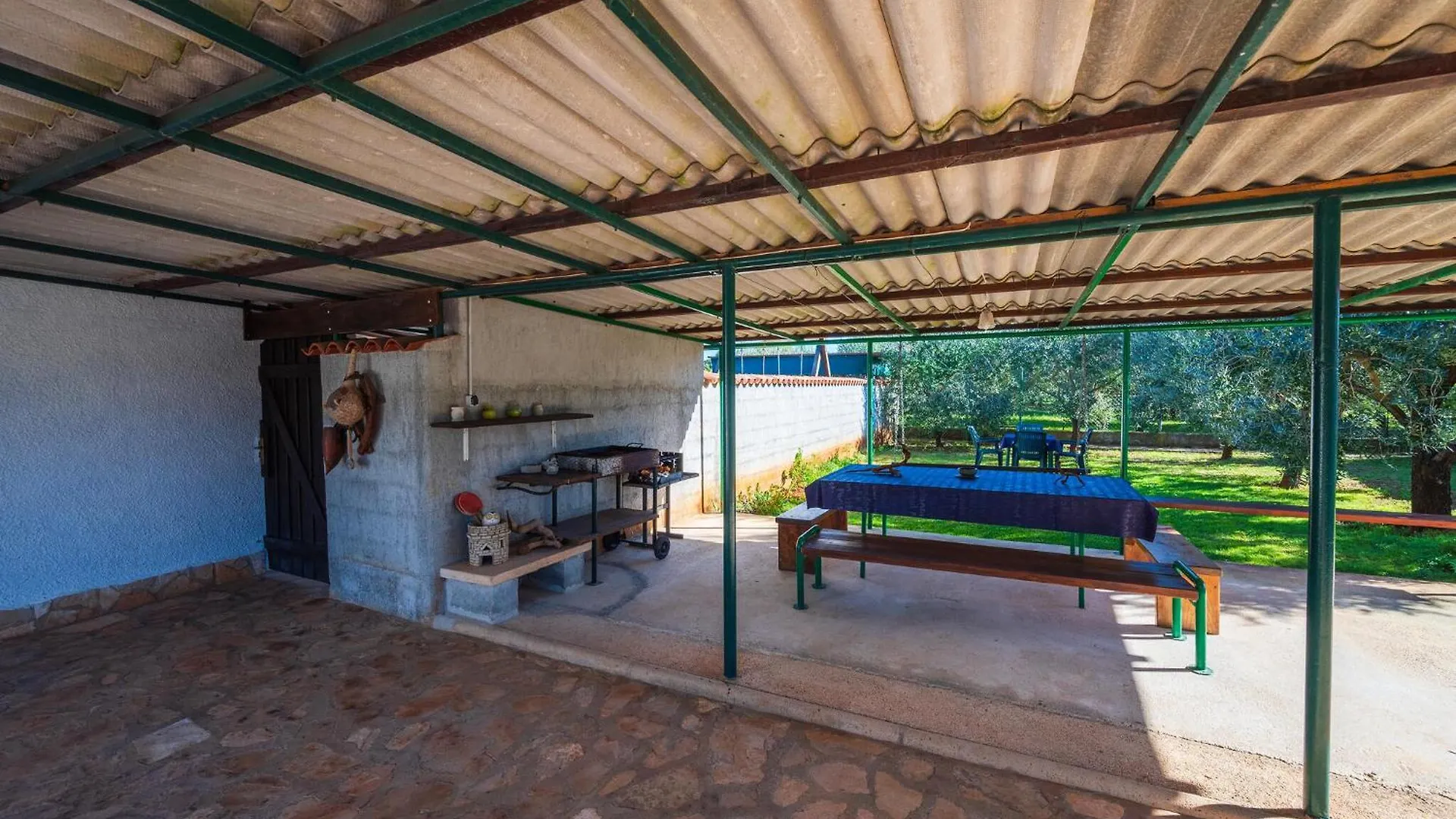 2 Bedroom Beautiful Home In Liznjan