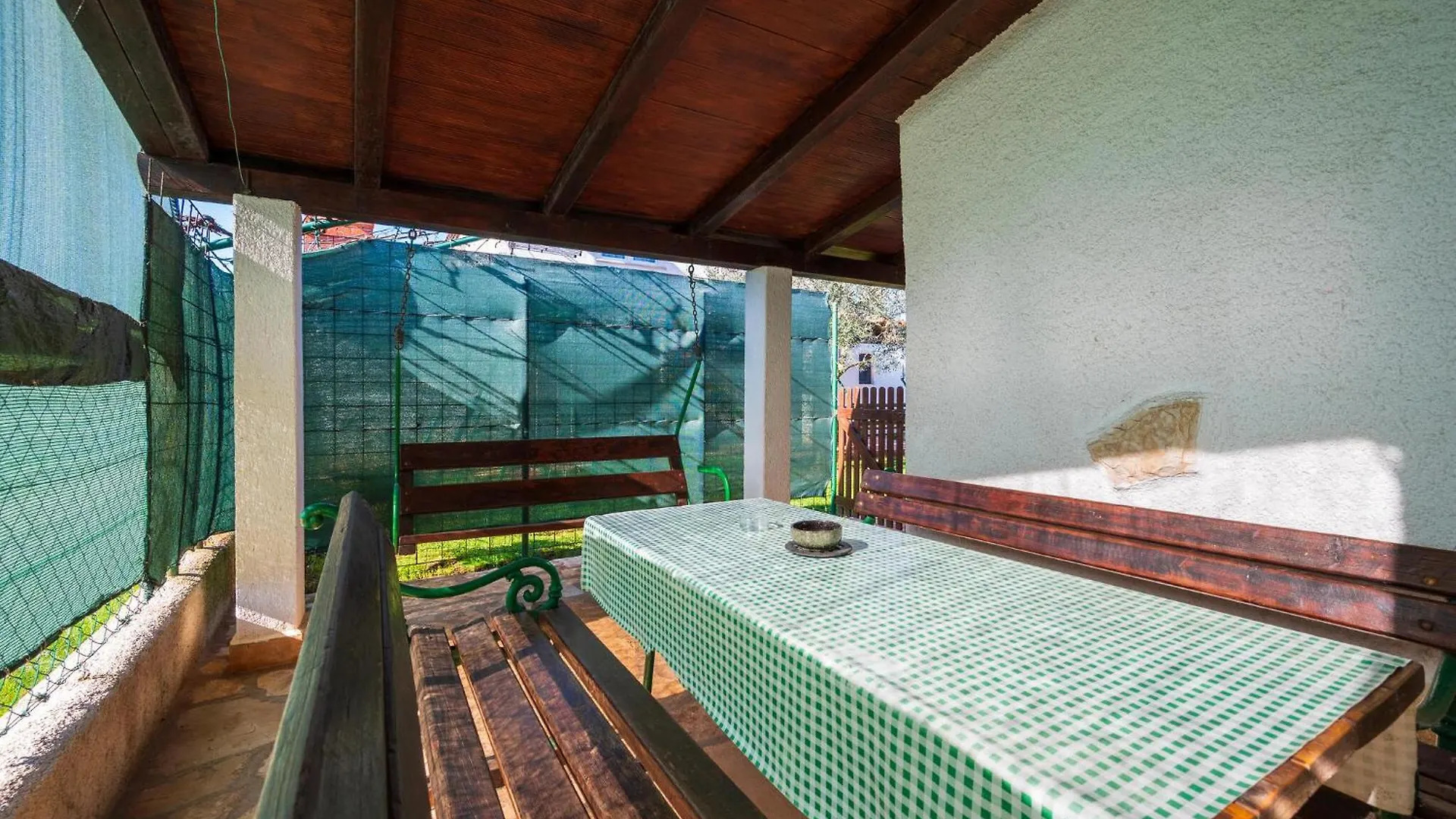 2 Bedroom Beautiful Home In Liznjan 0*,  Croatia